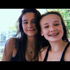 Meet your Posher, Avery